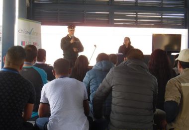 Internos de penales de Antofagasta, La Serena y Concepción reciben certificados como Operadores de Servicio de Alimentos