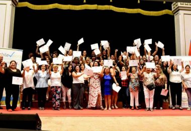 Más de 600 trabajadores reciben certificados en distintos perfiles