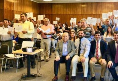 Primera certificación de Conductores de taxis colectivos en Los Ríos