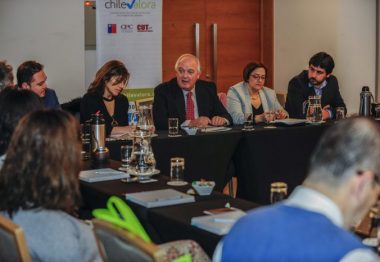 Delegación uruguaya visita Chile para intercambio de conocimientos con ChileValora