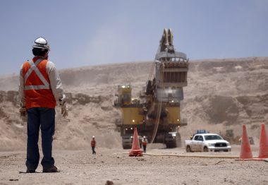 Actualizan perfiles ocupacionales de Extracción Rajo Abierto abriendo opción de certificación de competencias para 4500 trabajadores