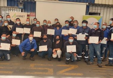 Operadores de Grúa certifican competencias en San Bernardo
