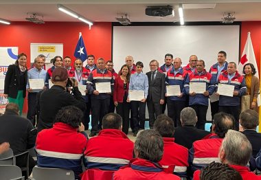 Conductores(as) del transporte público certificaron sus competencias laborales
