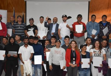 Recicladores(as) de Base del vertedero El Molle de Valparaíso certificaron sus competencias laborales