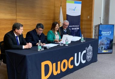 ChileValora y DUOC-UC inician trabajo colaborativo para reconocer certificación de alumnos