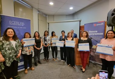21 mujeres de San Antonio y Quillota se certificaron en el perfil de ChileValora de Cuidador(a) Primario(a)