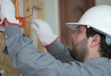 Construcción y Servicios son los sectores con mayor certificación de ChileValora en 2024