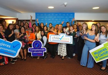 ChileValora reconoce a mujeres comprometidas con la certificación de competencias laborales